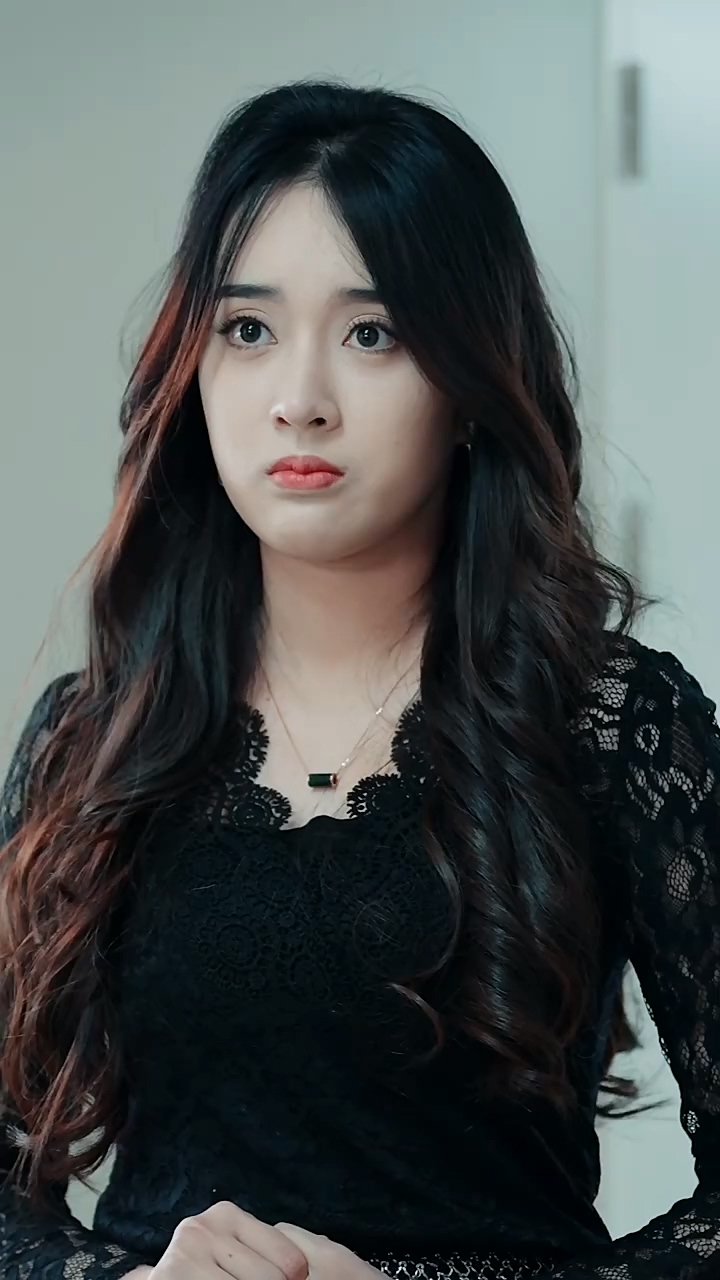 虐完夫人后叶少他疯了 第01集