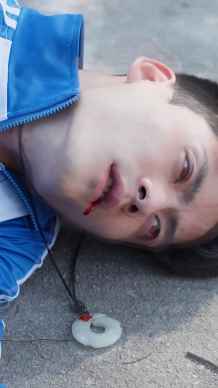 都市逍遥天医 第01集