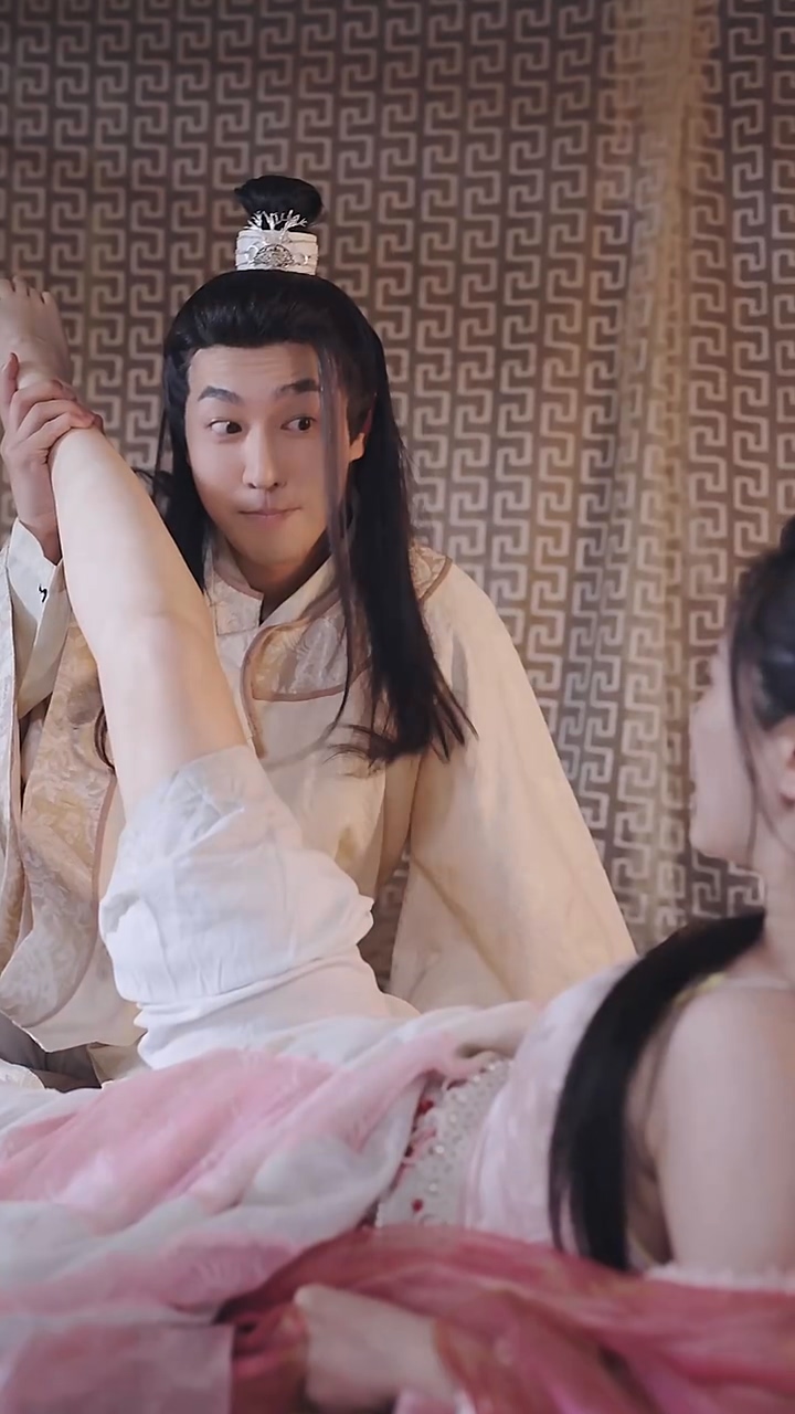 穿越之极品太子爷 第01集